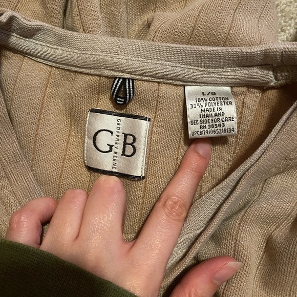 Y2K Tan Ribbed Sweater - Picture 3 of 4